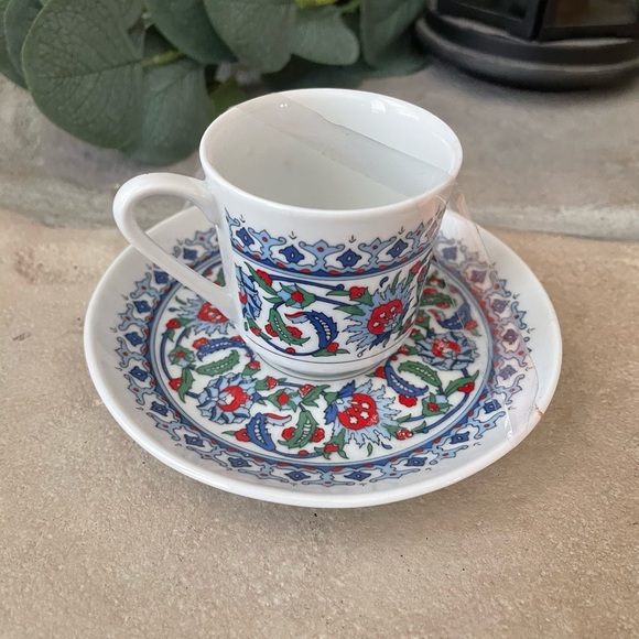 Turkish Teacup & saucer set - Picture 2 of 3